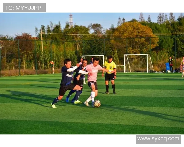 河间足球球星风采：探访本土球员的成长历程与精彩瞬间